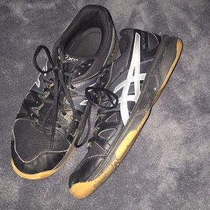 ASICS gel-upcourt volleyball shoes